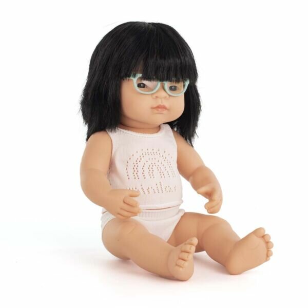 Aziatisch babymeisje met bril (38 cm)