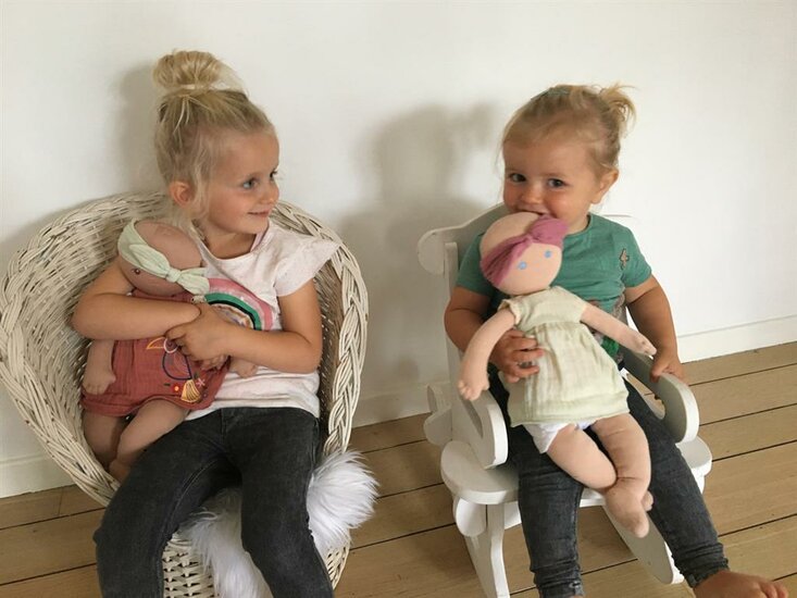Meisjes met Lappenpop Baby Kaia 42 cm