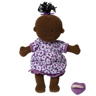 Stoffen pop Wee Baby Stella Doll Brown (30 cm) Paarse jurk